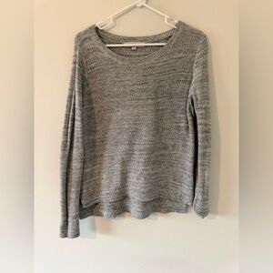 Classic Women's Grey Knit Long-Sleeve sweater